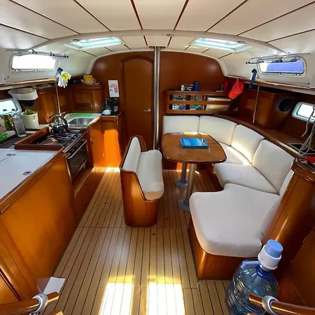 Exquisite 41ft Beneteau Oceanis Yacht 3 Cozy Lounge 2 Bathrooms And Your Dream Sailing Experience Awaits Fethiye