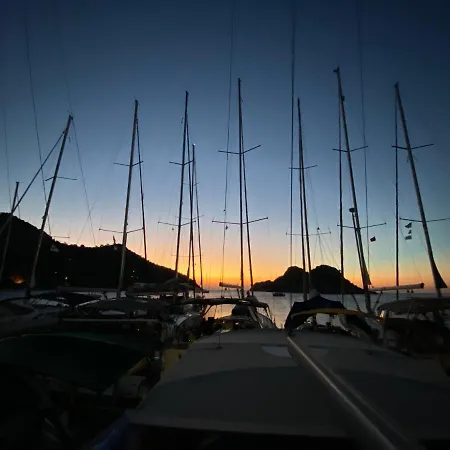 Ve Bölgesinde Konforlu Bir Yelkenli Tekne * Fethiye